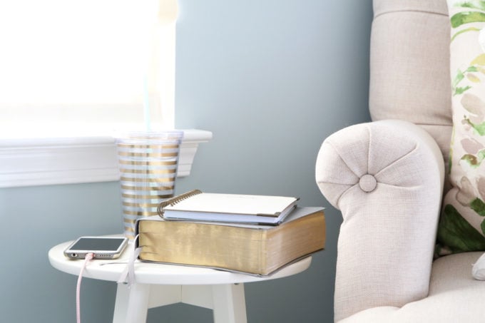Plug in your phone away from your bedside so you're not tempted to stay up late or stay in bed too long in the morning scrolling mindlessly! My evening routine helps me set myself up to be more productive and organized the next day by maintaining intentional habits! | evening routine, productivity, productive, habit, habits, routines