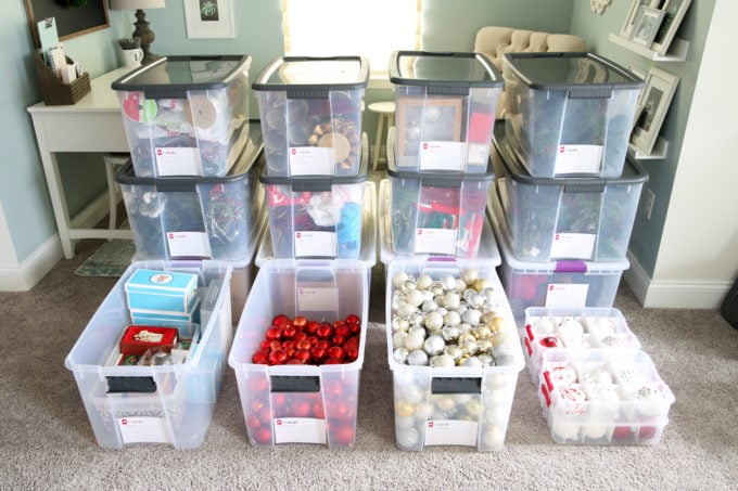 Home Organization- How to Organize Storage Bins, Christmas Storage, Holiday Storage, Christmas organization, holiday organization, organizing Christmas decorations, organized holiday decor, labels, free printables, free printable tags, organized Christmas storage bins ornaments open