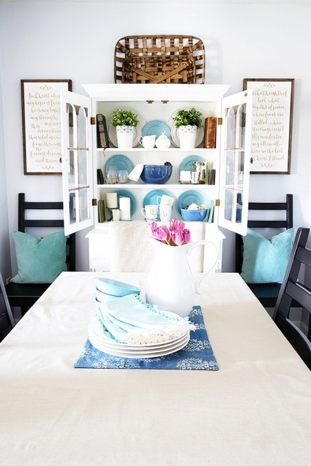 This is an incredible transformation of an entire home from ugly and outdated to light, bright, and beautiful! Pop over to the post to see the whole before and after home tour!