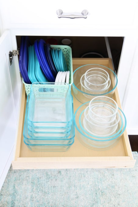 Organized Tupperware Containers