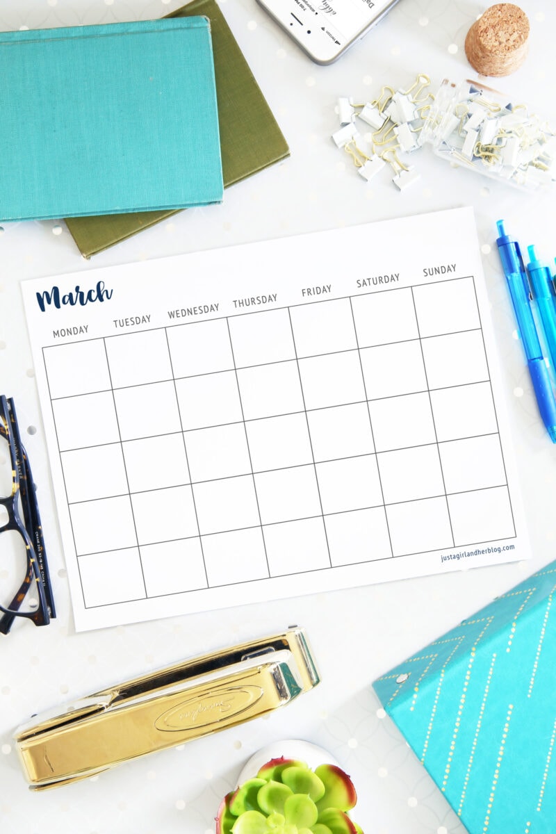 Free Printable Undated Calendar, Landscape Orientation, Monday Start